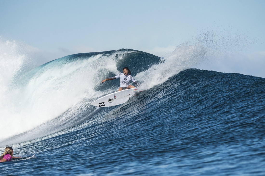 Namotu Island, Fiji (Monday, June 1, 2015) Alessa Quizon (HAW) - The Fiji Womenís Pro, Stop No. 5 on the 2015 World Championship Tour, has called on this morning with a building swell. The event was put on hold till 9.30 am to take advantage of the dropping tide and once the water was coming off the reef it got underway. The surf was in the 4' range early with light winds and built to around 6' as the tide started pushing around midday. Round 1 was completed today. Photo: joliphotos.com