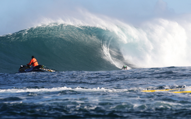 Billy Kemper during Round 1 at the Peahi Challenge in Maui on December 6, 2015.